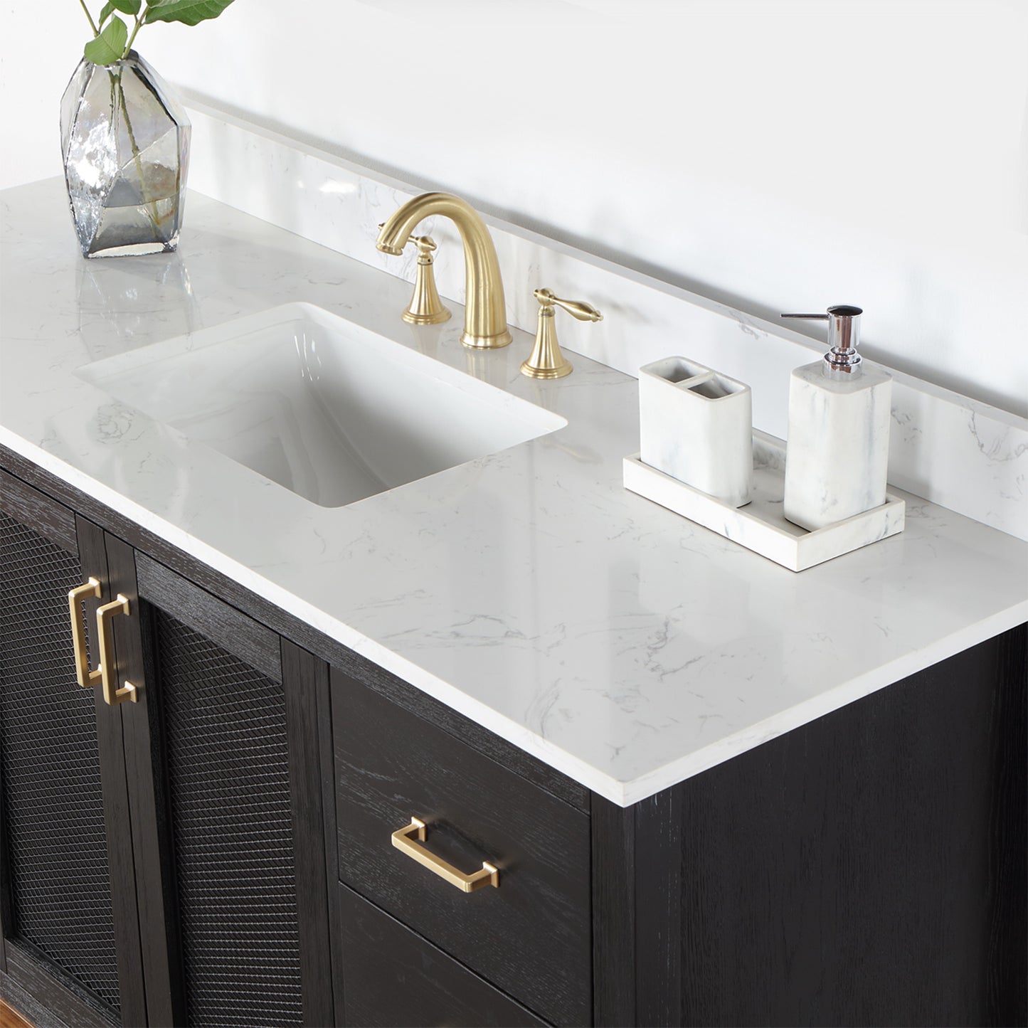 Altair Hadiya Single Bathroom Vanity Set with Carrara White Composite Stone Countertop, Optinal Mirror